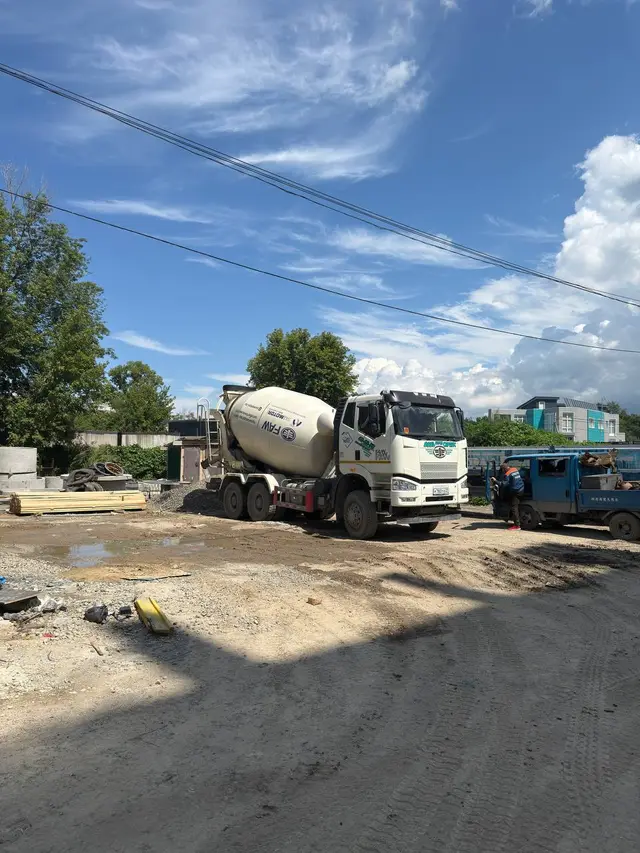 Автобетоносмеситель и бетононасос ДальБетонСервис в Хабаровске